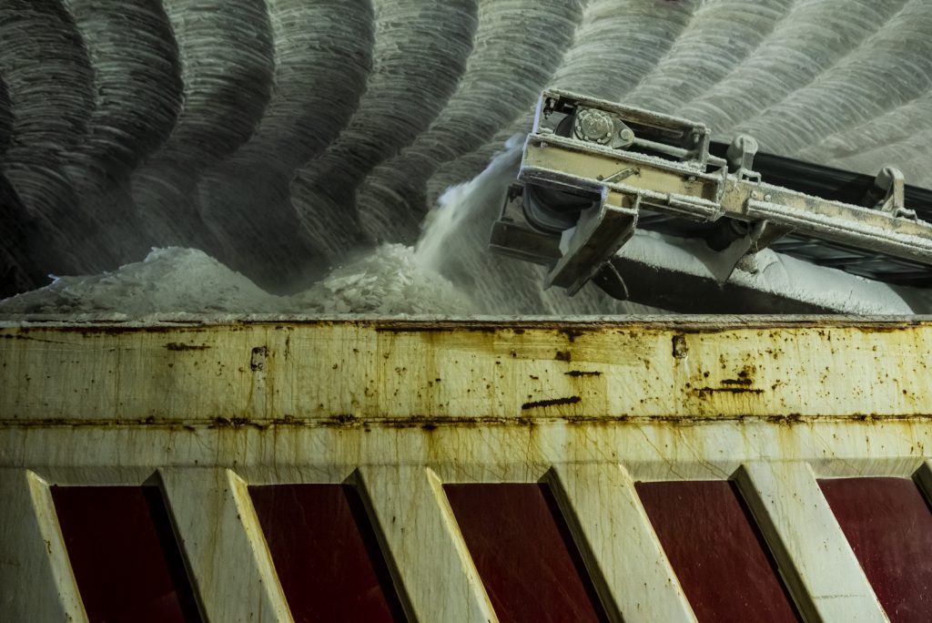 A 30-ton truck in 3 minutes